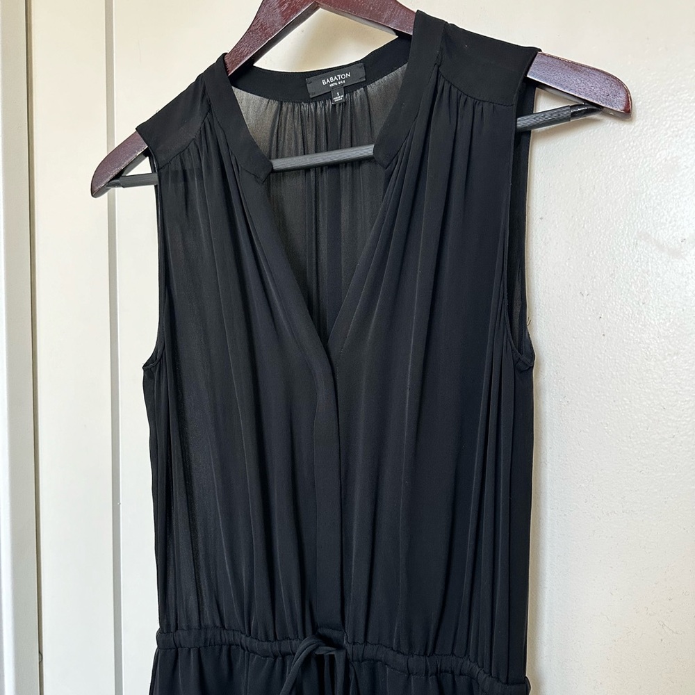 100% Silk Black Dress w/ Side pockets
